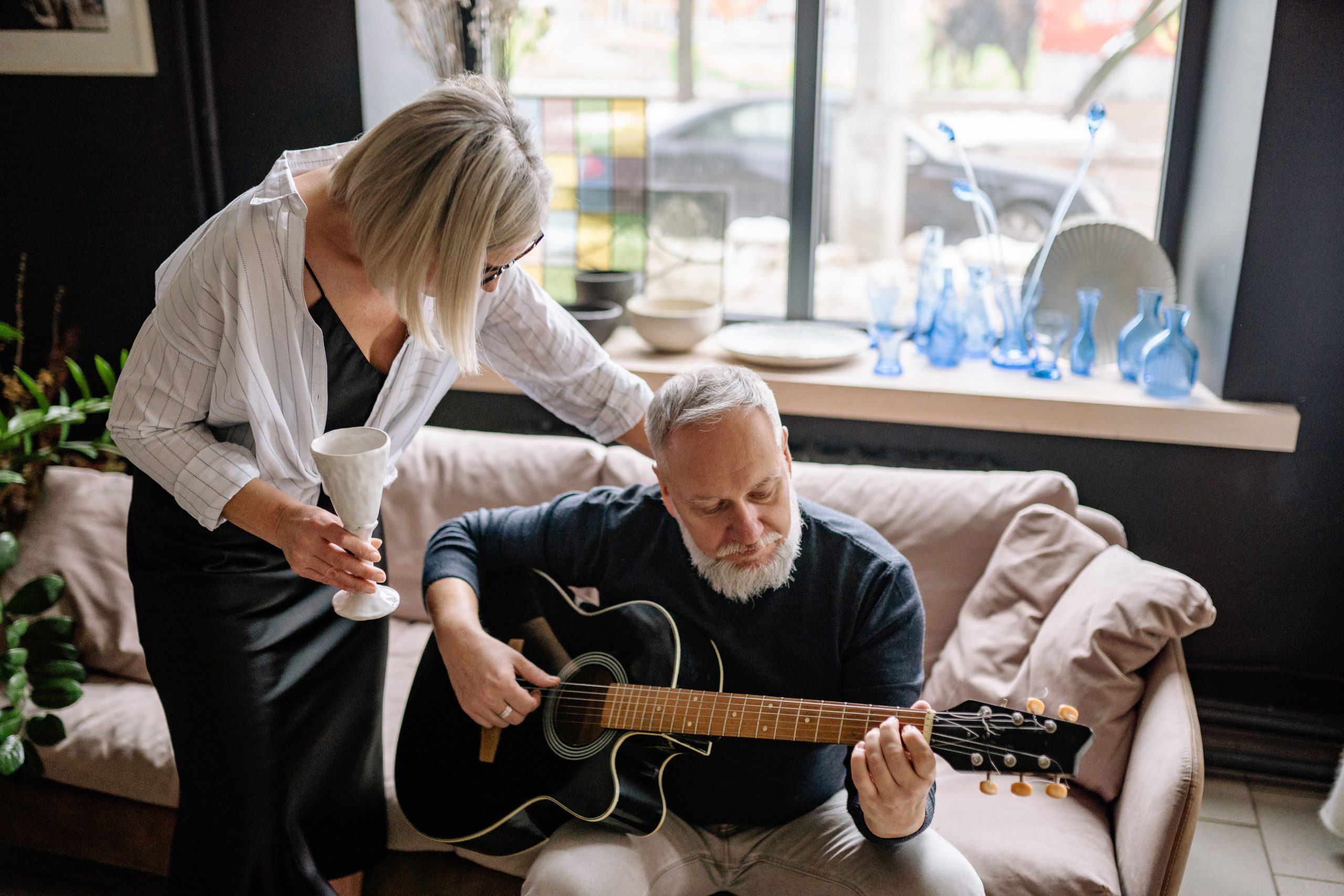how music therapy helps Alzheimer’s patients